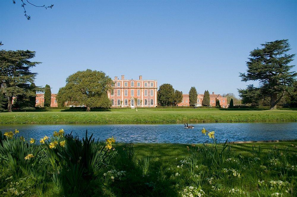 Chicheley Hall Екстериор снимка