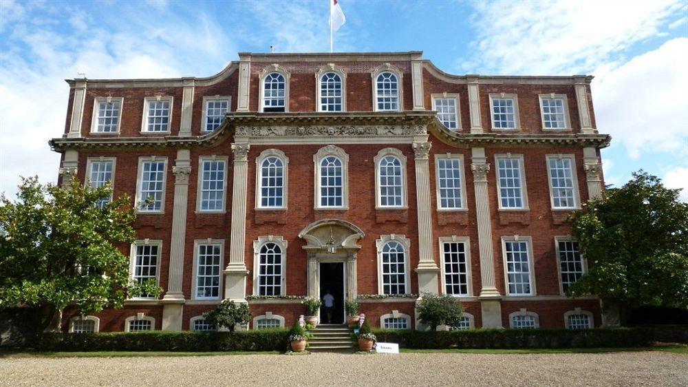 Chicheley Hall Екстериор снимка