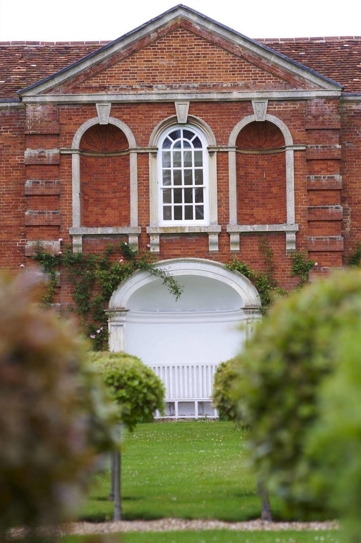 Chicheley Hall Екстериор снимка