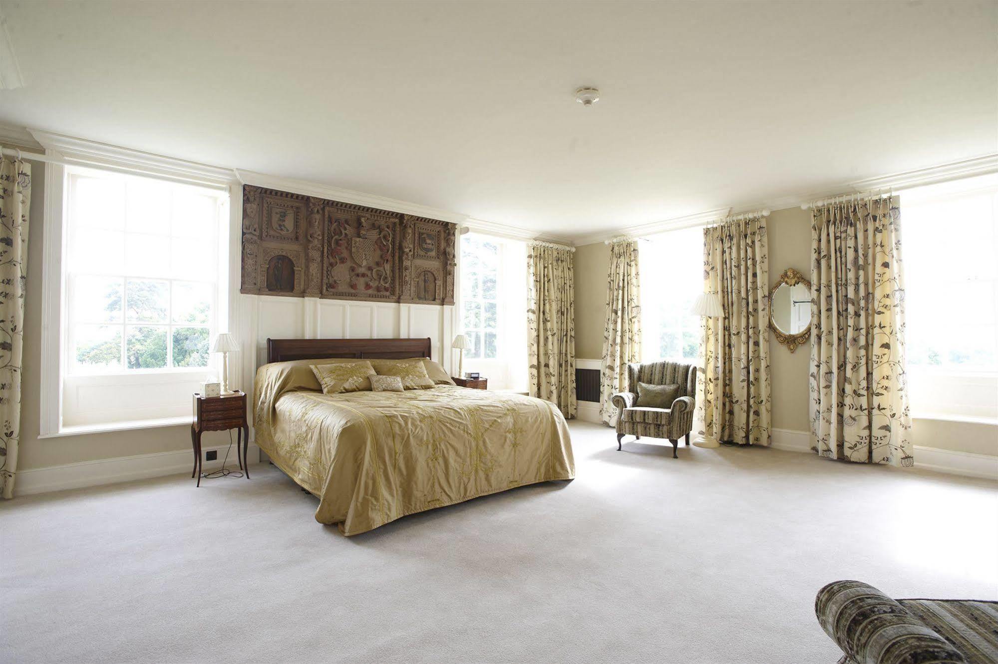 Chicheley Hall Екстериор снимка